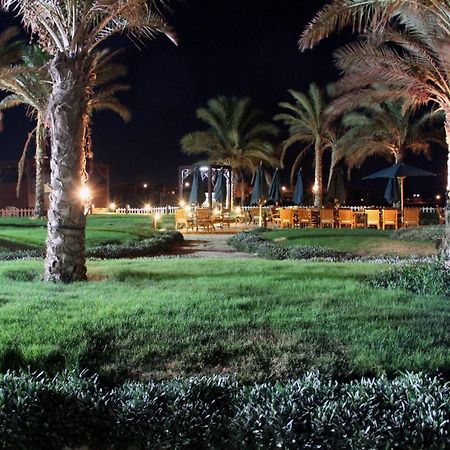 Mousa Coast Hotel & Spa Рас Седр Екстериор снимка