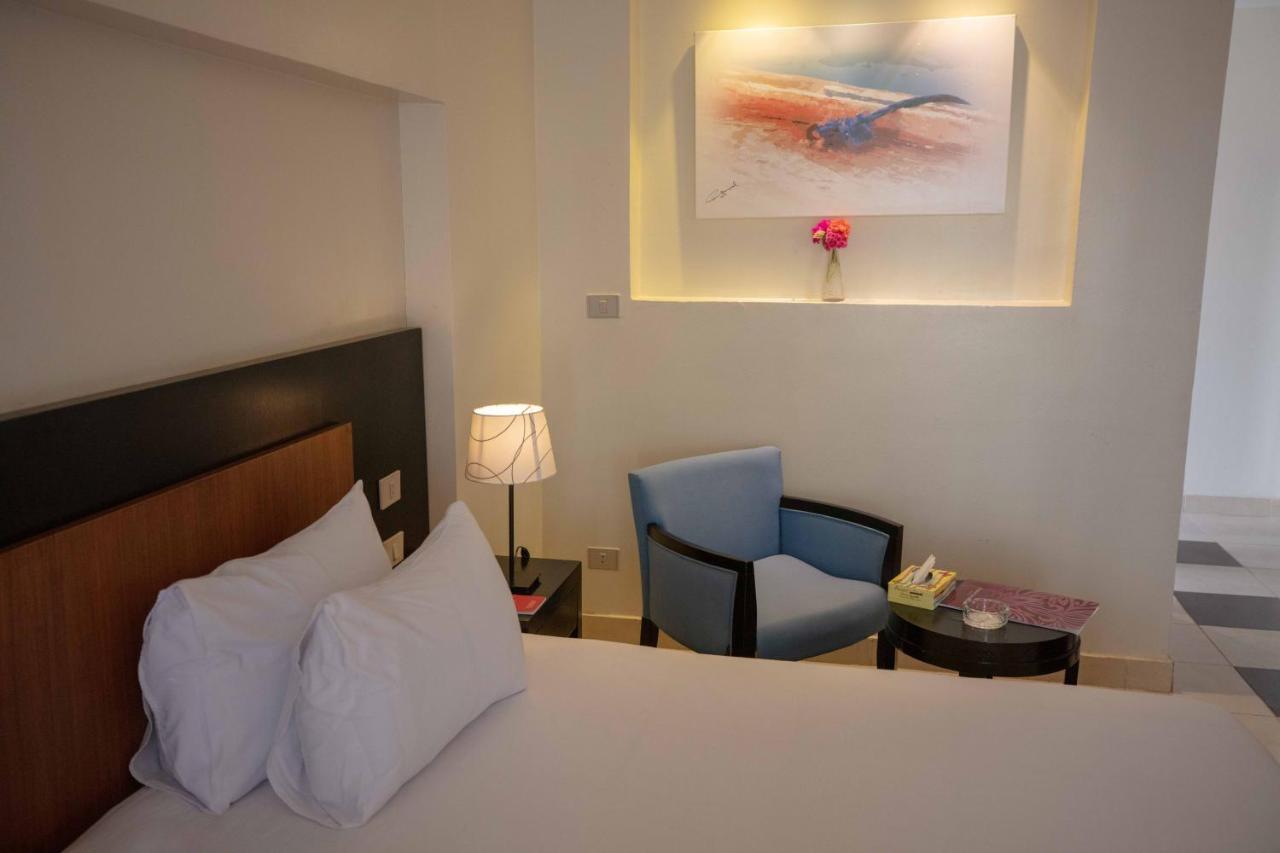 Mousa Coast Hotel & Spa Рас Седр Екстериор снимка