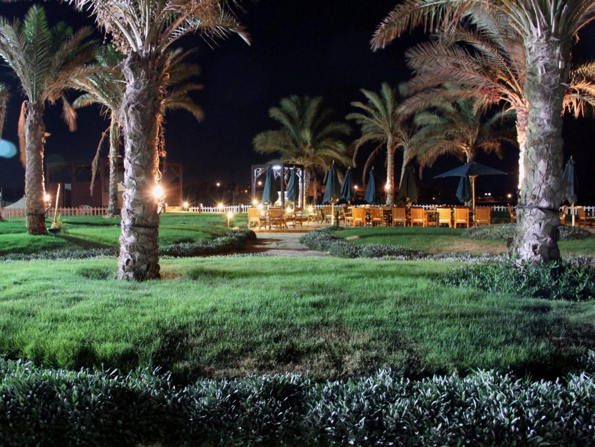 Mousa Coast Hotel & Spa Рас Седр Екстериор снимка